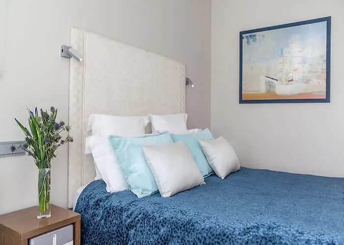 Soleil Boutique H Bed and Breakfast 4*