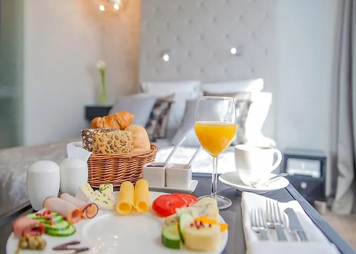 Soleil Boutique H Bed and Breakfast 4*