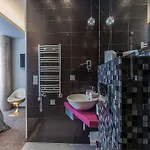 Soleil Boutique H Bed and Breakfast Σόποτ