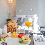 Soleil Boutique H Bed and Breakfast 3*