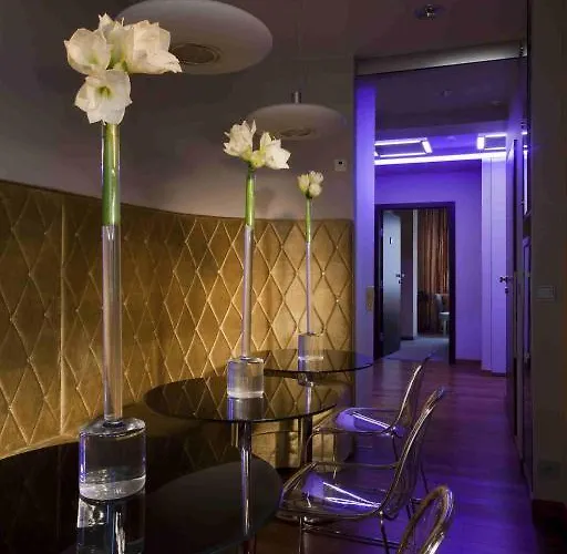 Soleil Boutique H סופוט